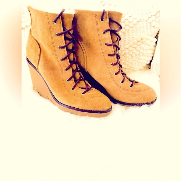 MICHAEL KORS NWOT SEXY WEDGE BOOTIE BROWN SUEDE & FAUX SHERLING ANKLE BOOT STYLE - Picture 6 of 6